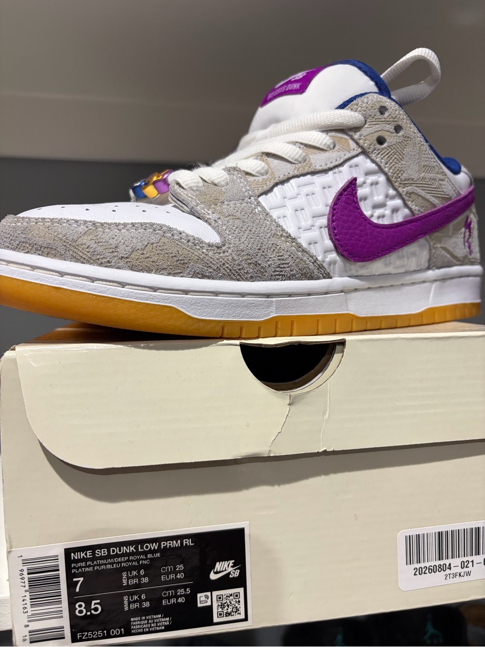 Nike SB Dunk Low Rayssa Leal Authentic and Excellent Condition